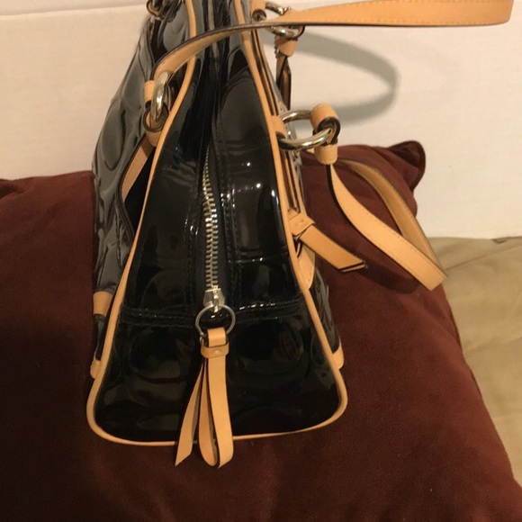 Coach Handbag Peyton Embossed Paten Satchel F20065 - Picture 6 of 8